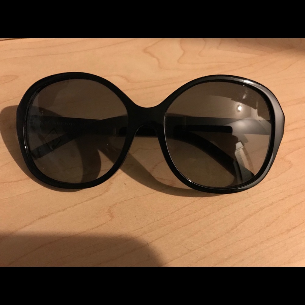 Authentic Black Burberry Sunglasses